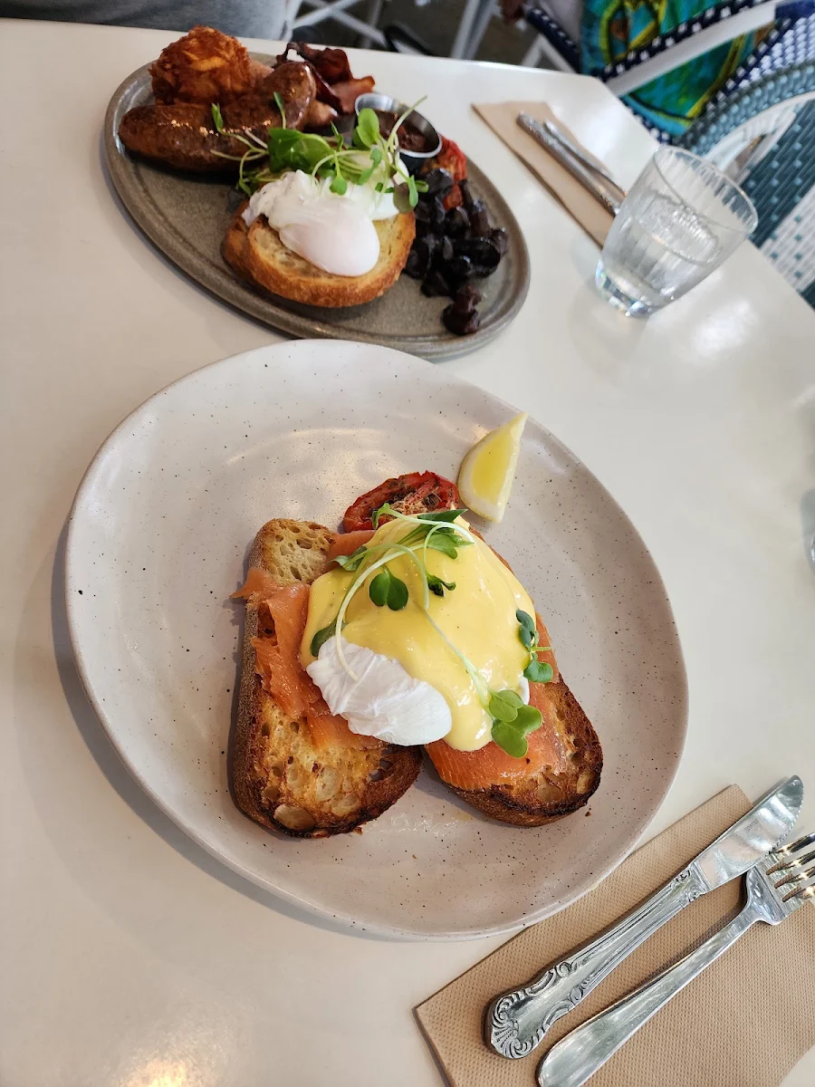 Breakfast Bruschetta, Cafe Treeo