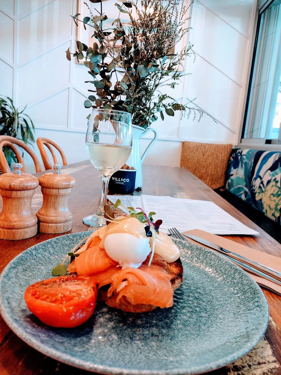 Eggs Benedict, Cafe Treeo