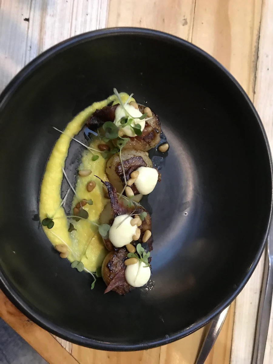 Scallops with Black Pudding Apple Puree, Cafe Treeo