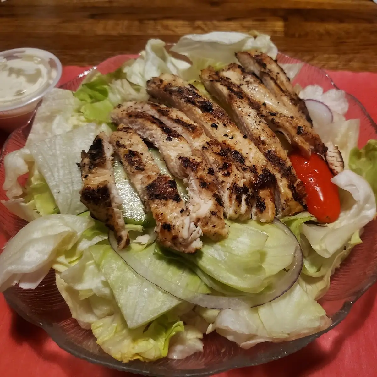 Grilled Chicken Garden Salad
