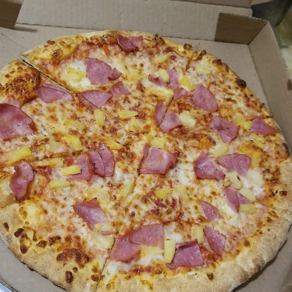 Hawaiian Pizza