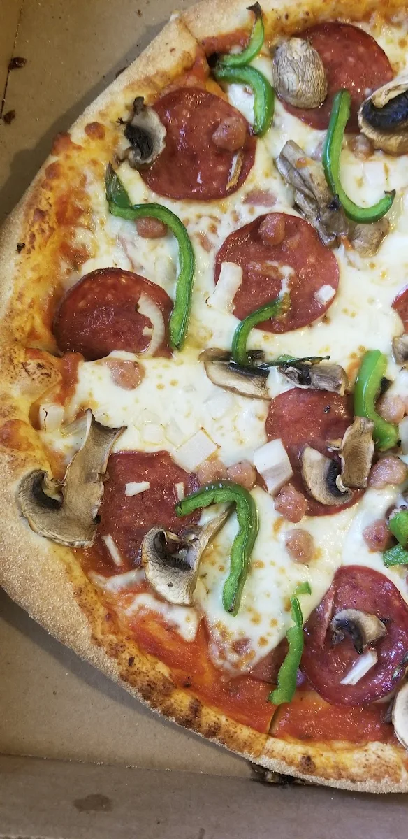 Deluxe Pizza, Gisele's Pizzeria Southside