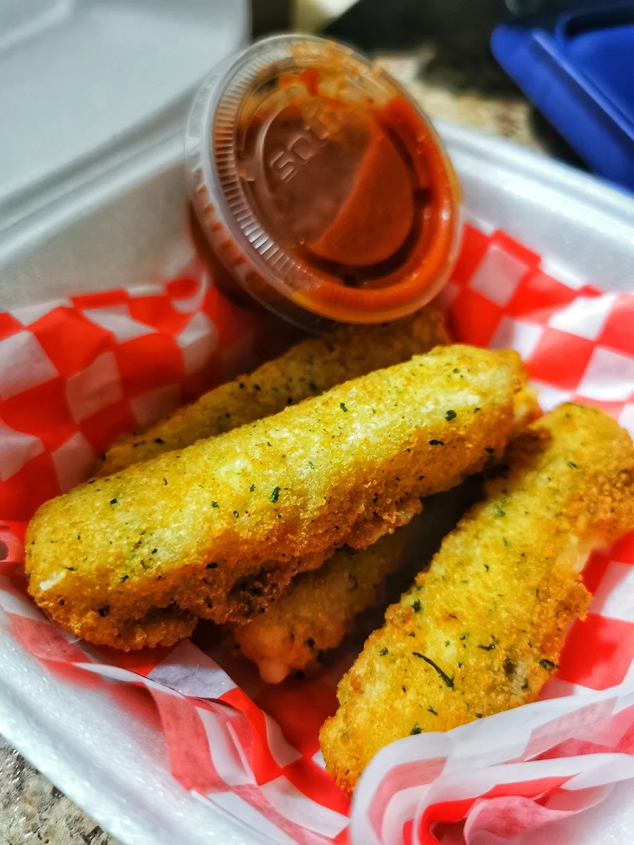 Mozzarella Sticks, Gisele's Pizzeria Southside