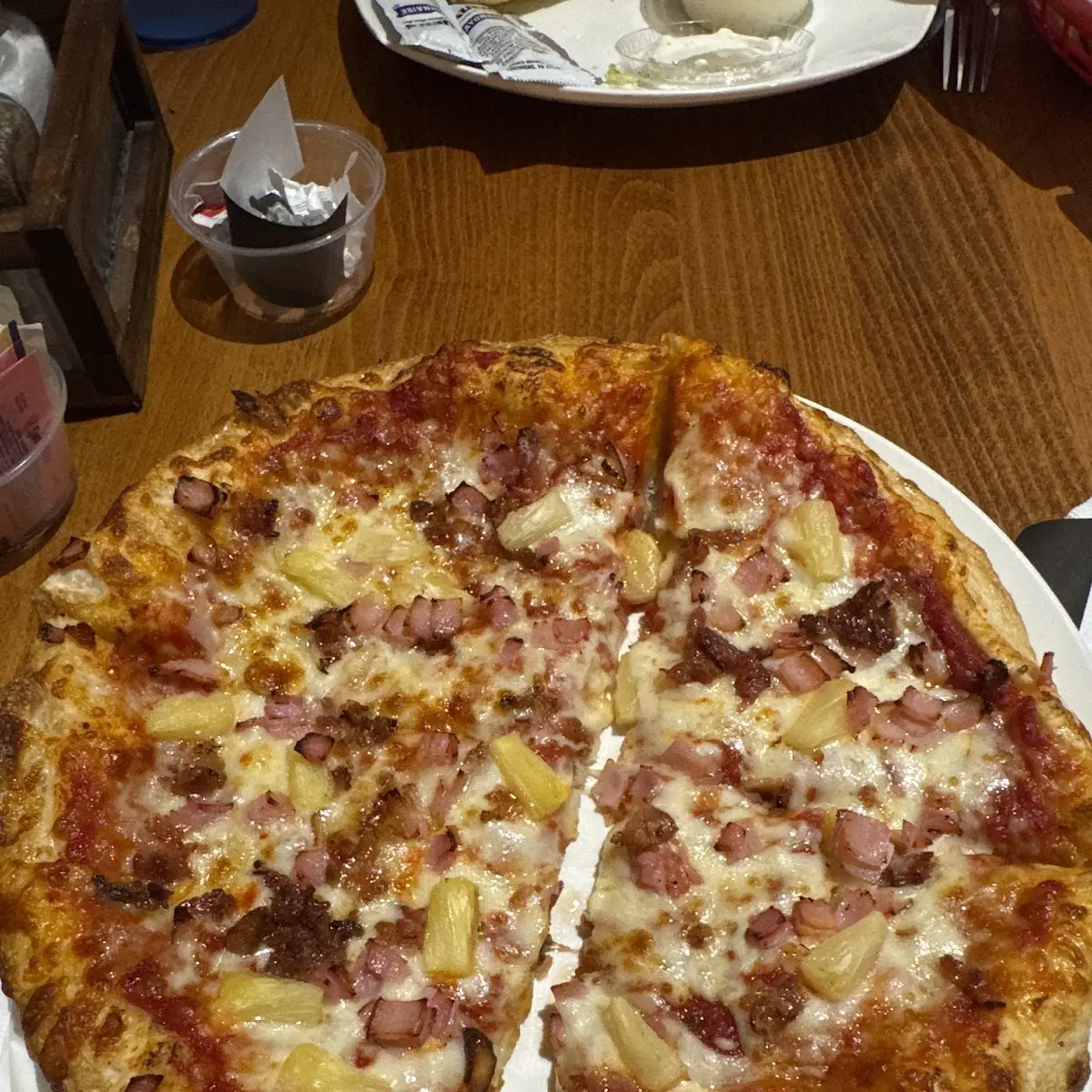 Hawaiian Pizza