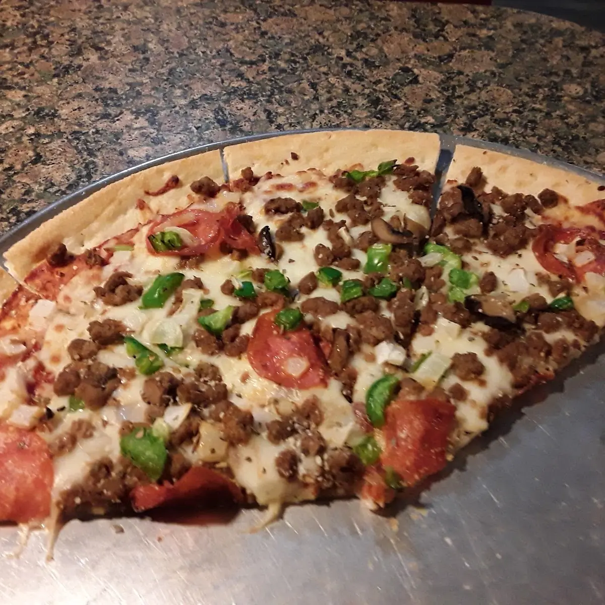 Thin Crust Large Deluxe Pizza