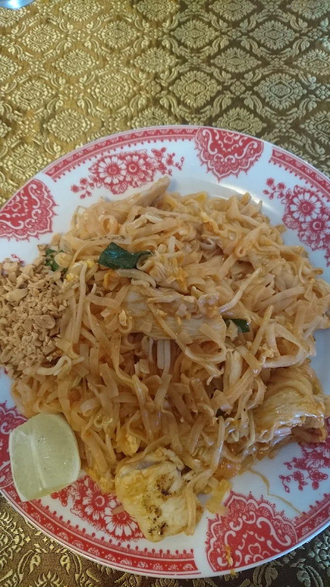 Chicken Pad Thai, Moruya Thai Restaurant