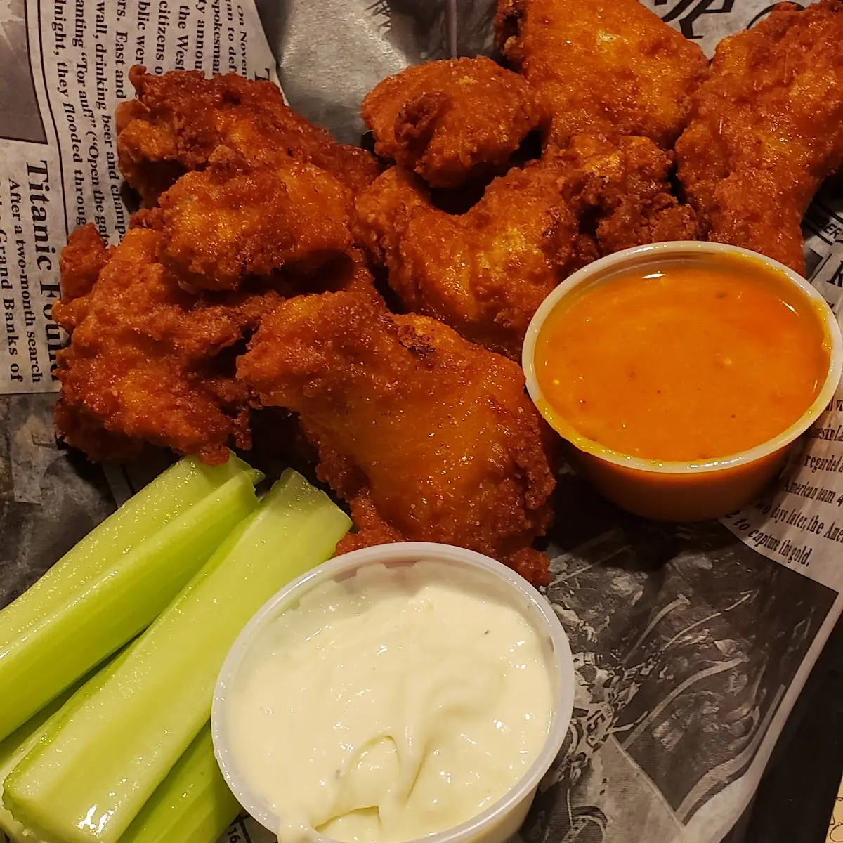 Breaded Chicken Wings with Everything Sauce