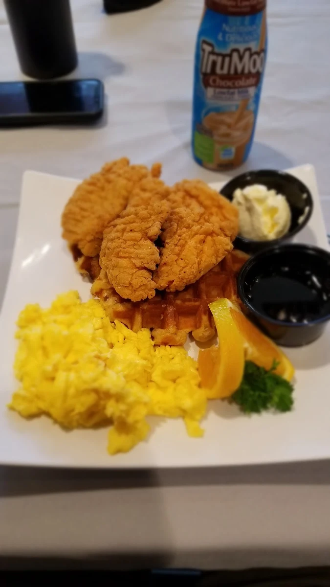 Chicken & Waffles