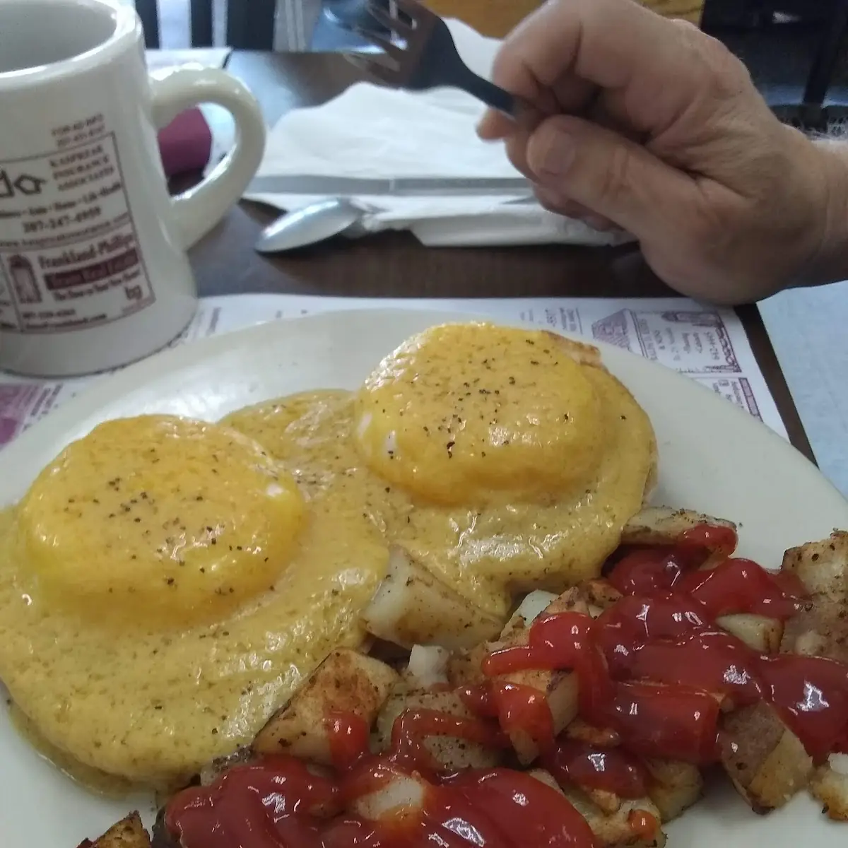 Eggs Benedict