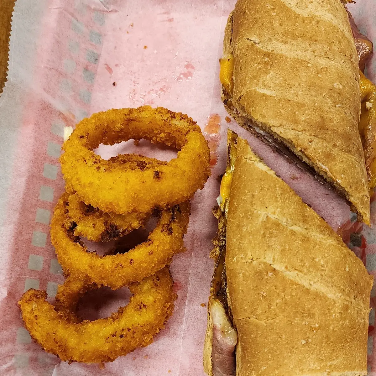 Sándwich de Pastrami