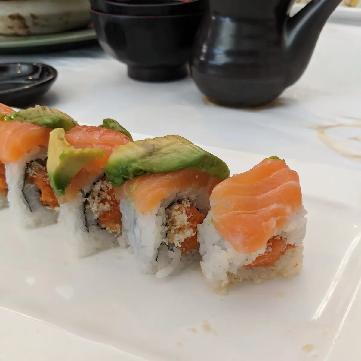 Salmon Avocado Roll