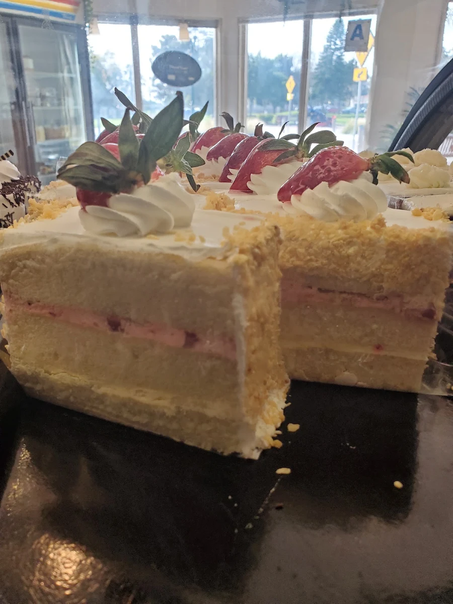 Strawberry Shortcake Cake