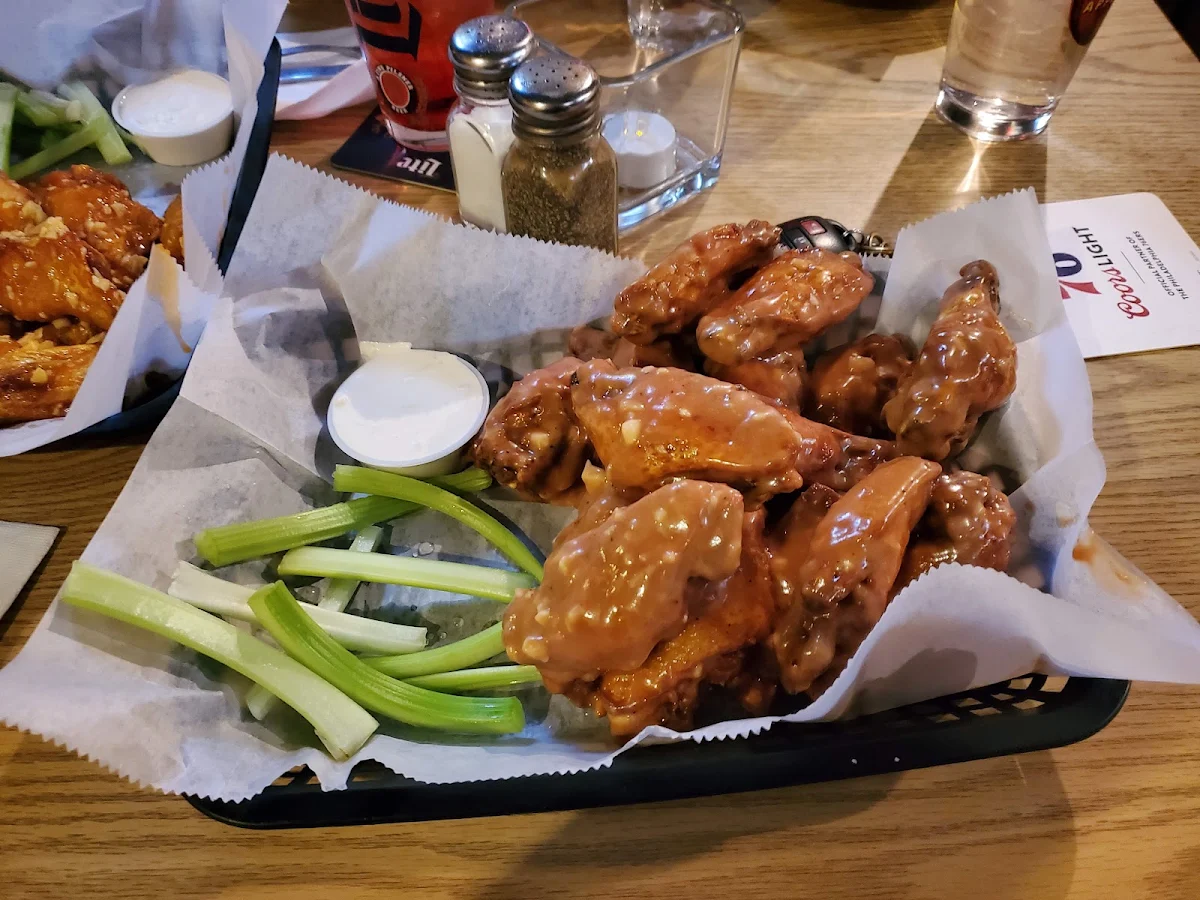 Honey Buffalo Wings with Garlic
