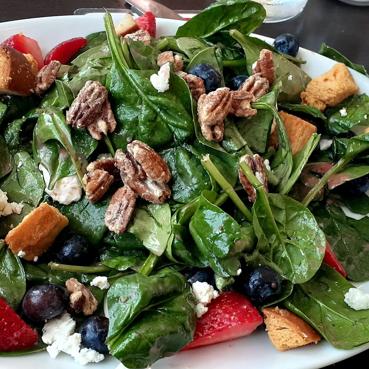 TOMATO SALAD