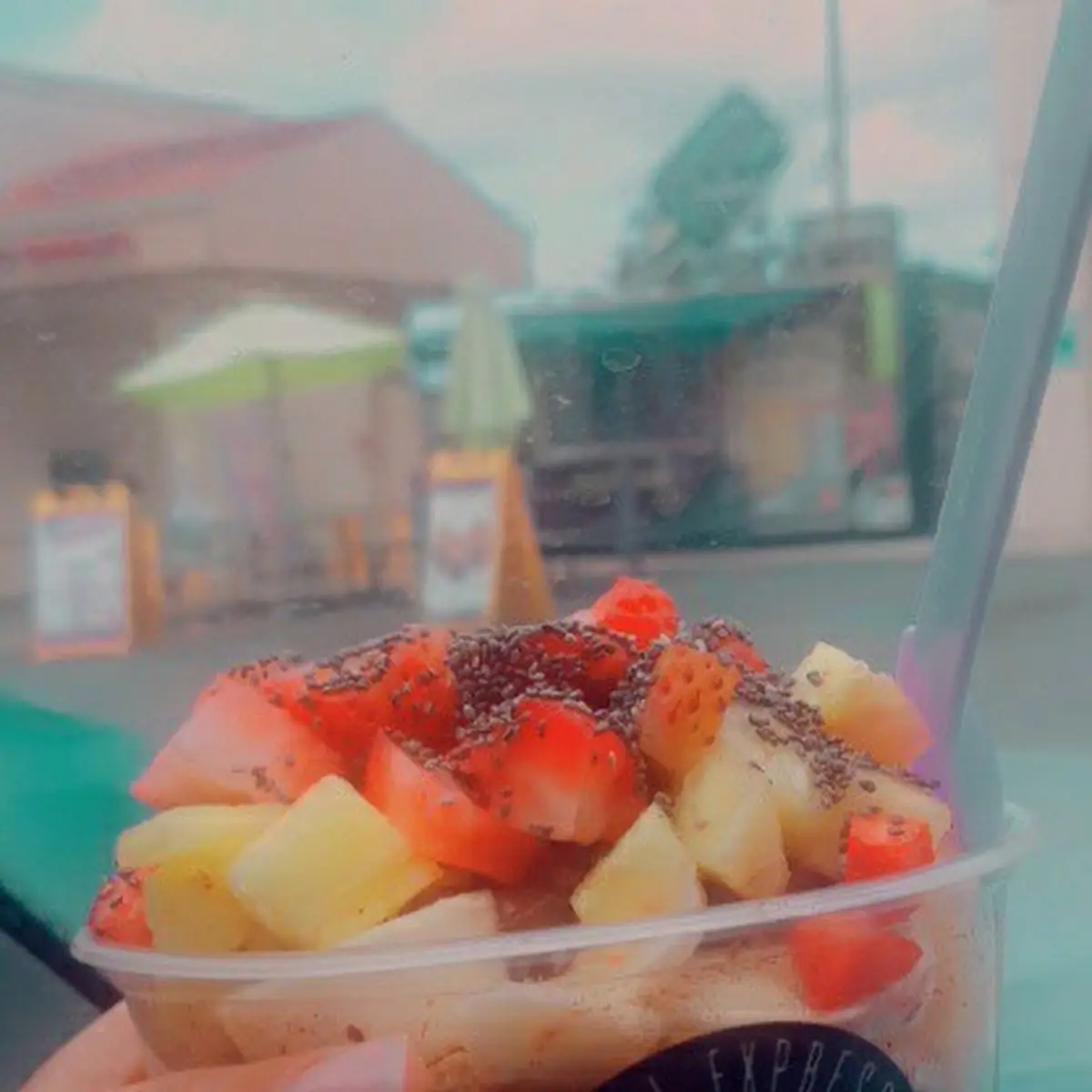 Valentin Bowl Con Piña Natural Y Chia Seed