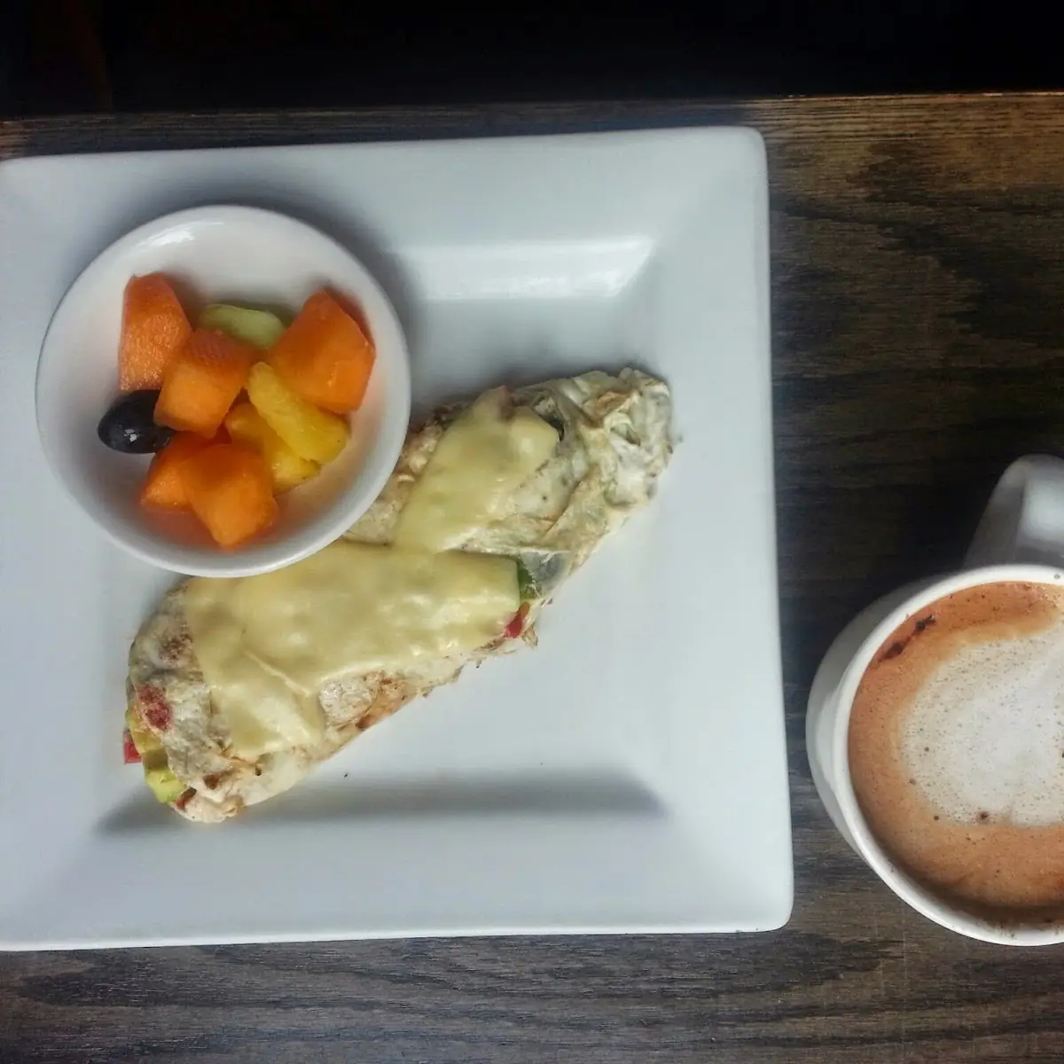 Egg White Veggie Omelette with Latte