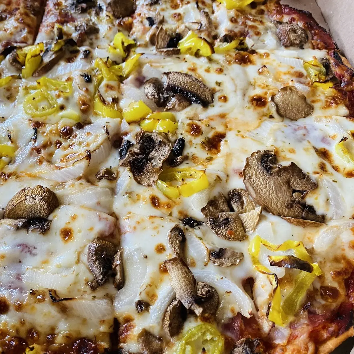 Thin Crust with Banana Peppers