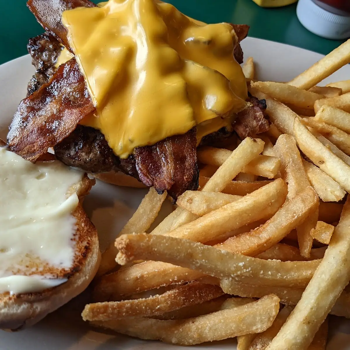 Bacon Cheeseburger with Fries