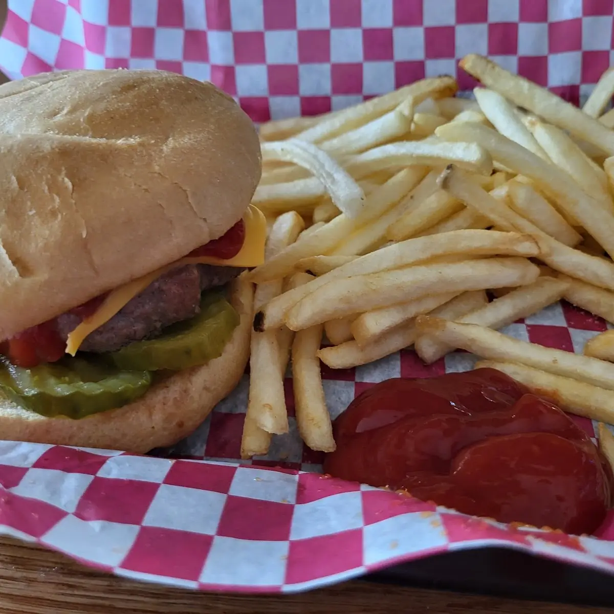 Bacon Cheeseburger with French Fries