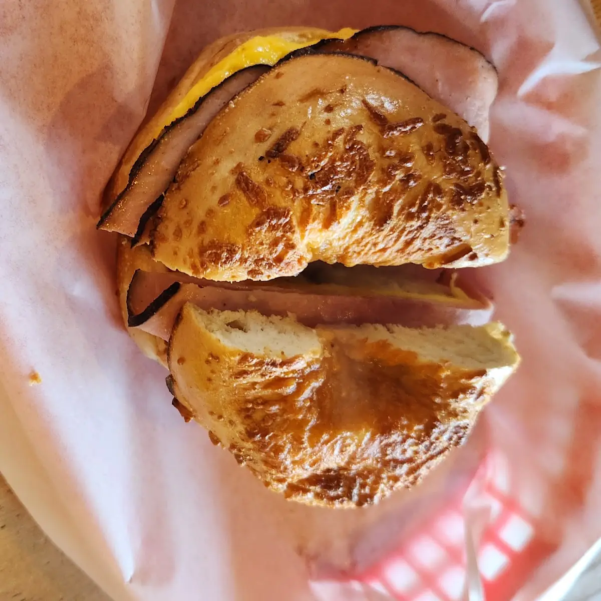 Breakfast Bagel Sandwich with Ham