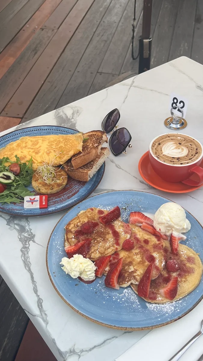 Breakfast, Echo on the Marina Roseville