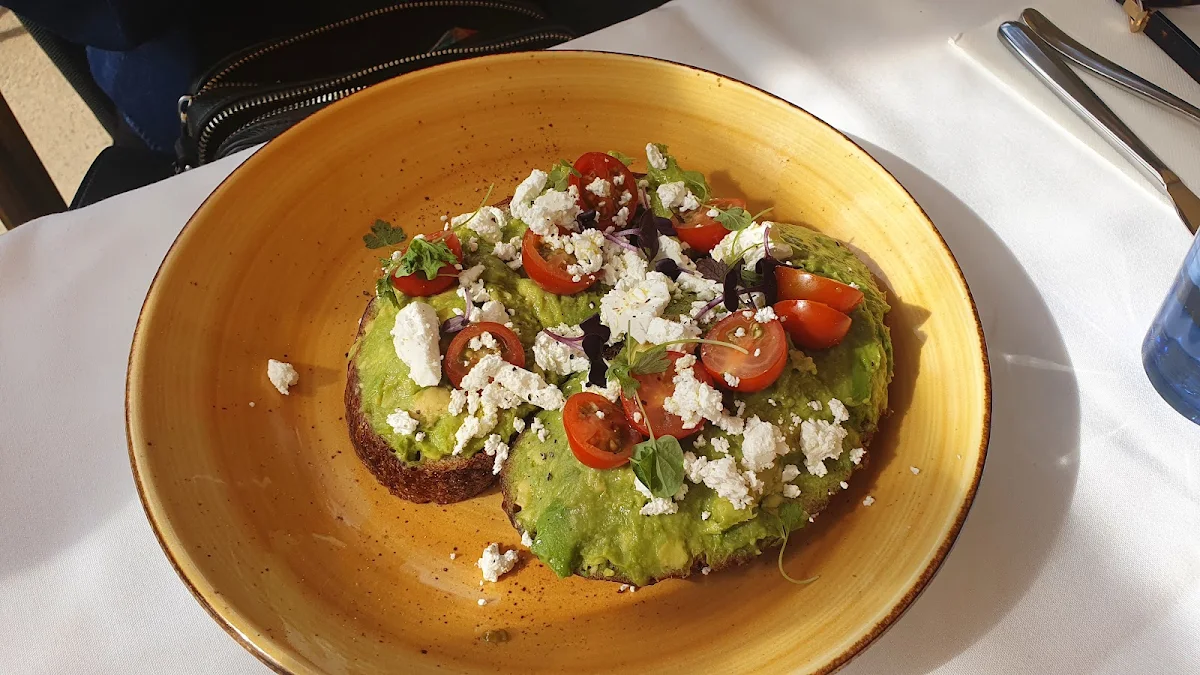 Smashed Avocado, Echo on the Marina Roseville