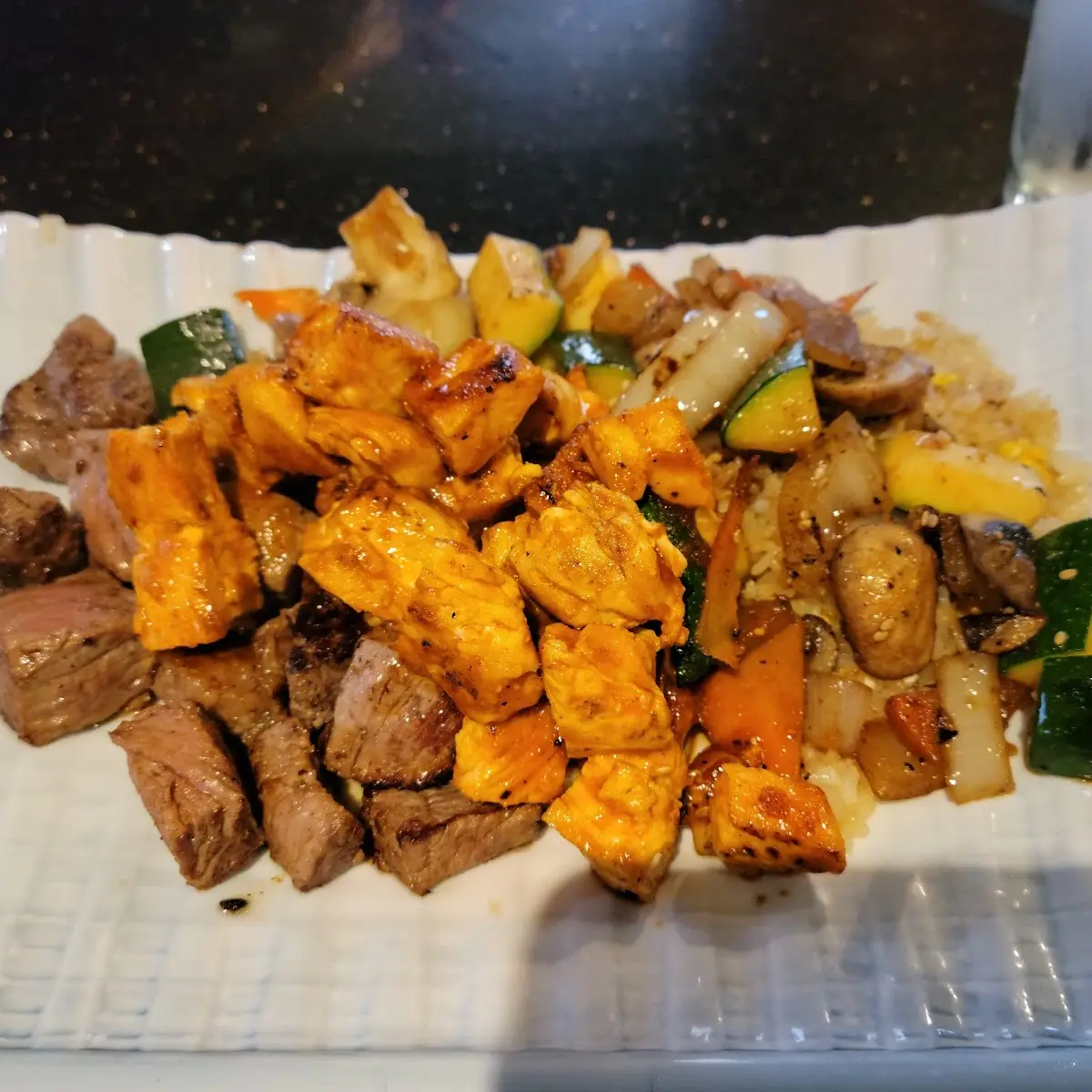 Filet Mignon & Chicken L
