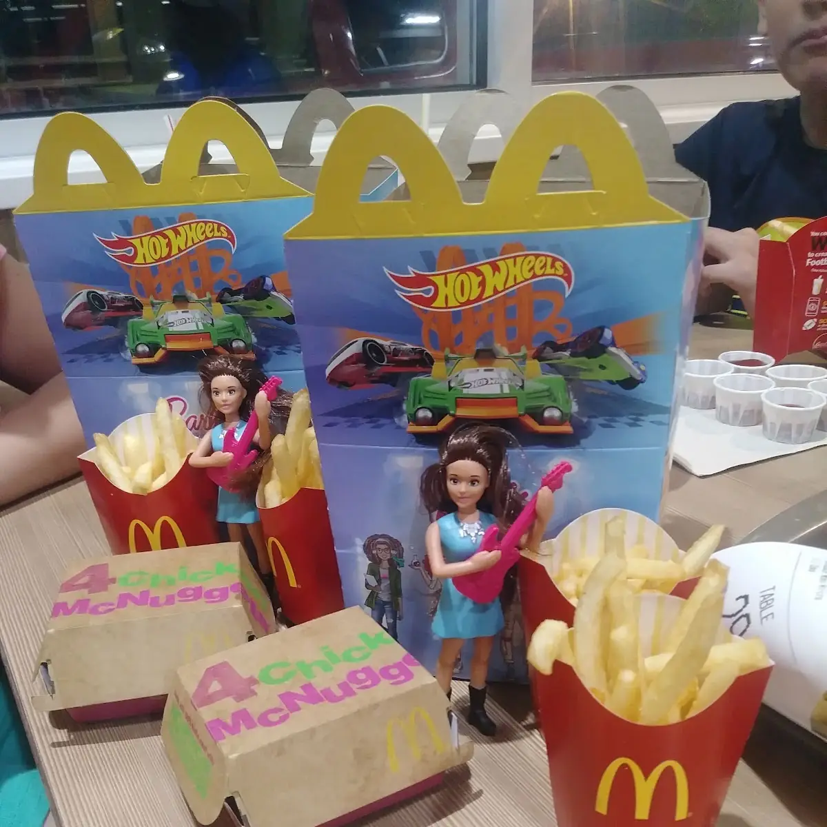 mc Nuggets Con Patatas Fritas