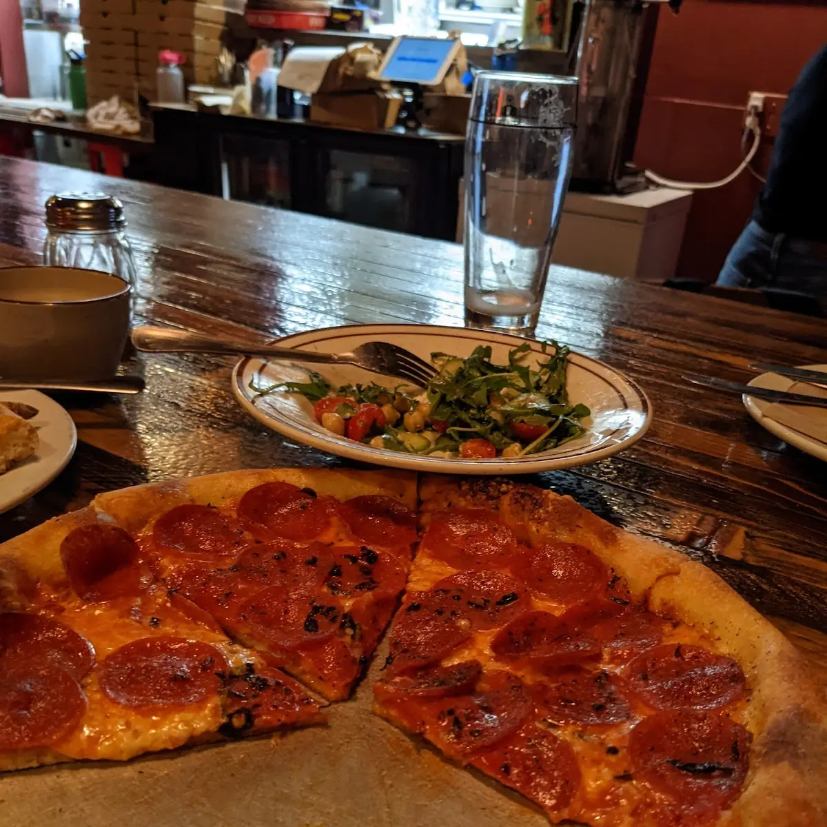 Pizza Prosciutto Salami