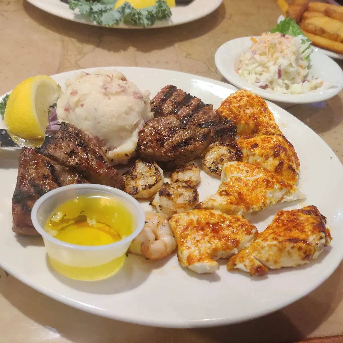 Broiled Seafood Platter