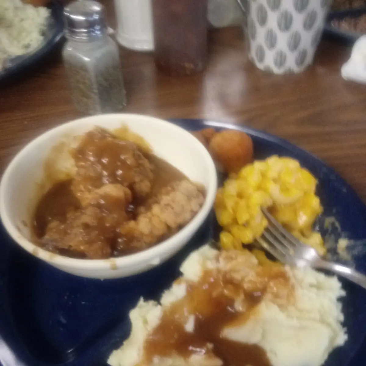 Mashed Potatoes and Gravy & Tenderloin & Gravy Macroni & Cheese