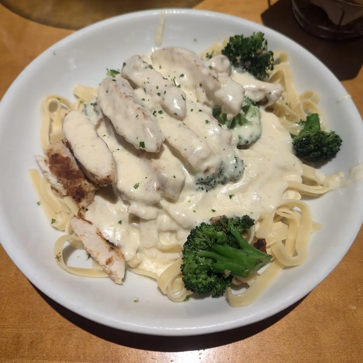 Chicken Alfredo with Broccoli