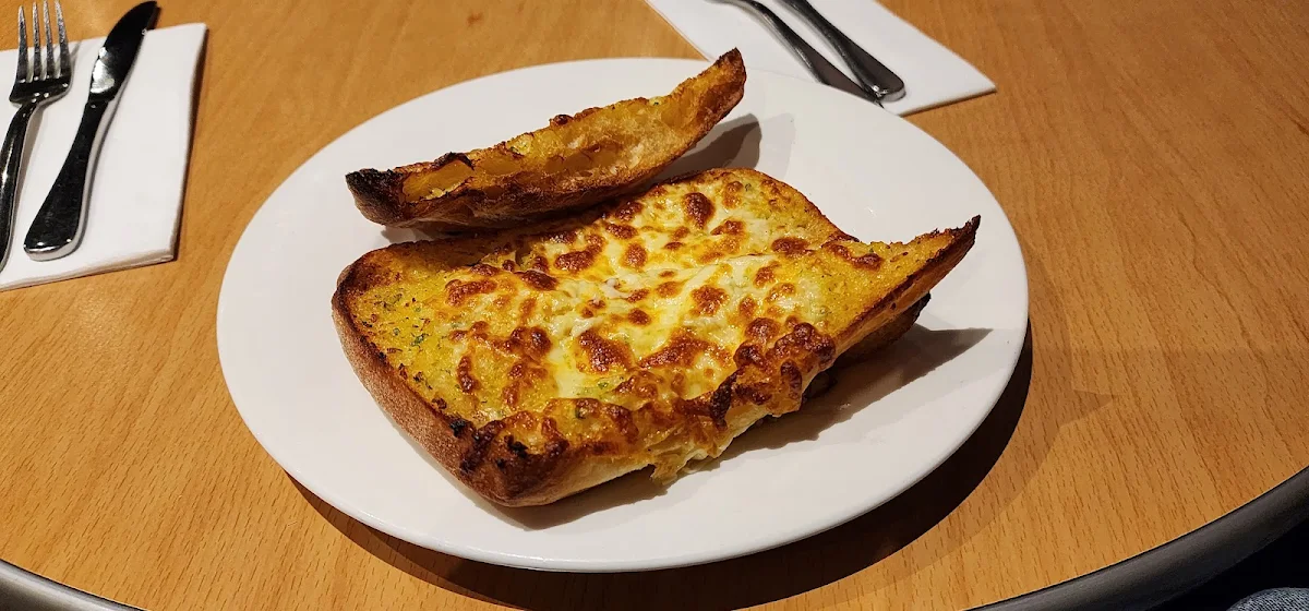 Cheesy Garlic Bread, The Commo (Commun Na Feinne) Hotel