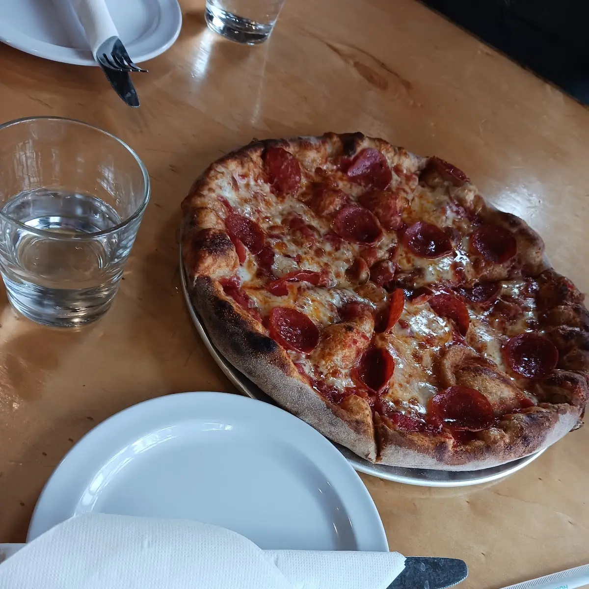 Pepperoni 16 Pizza