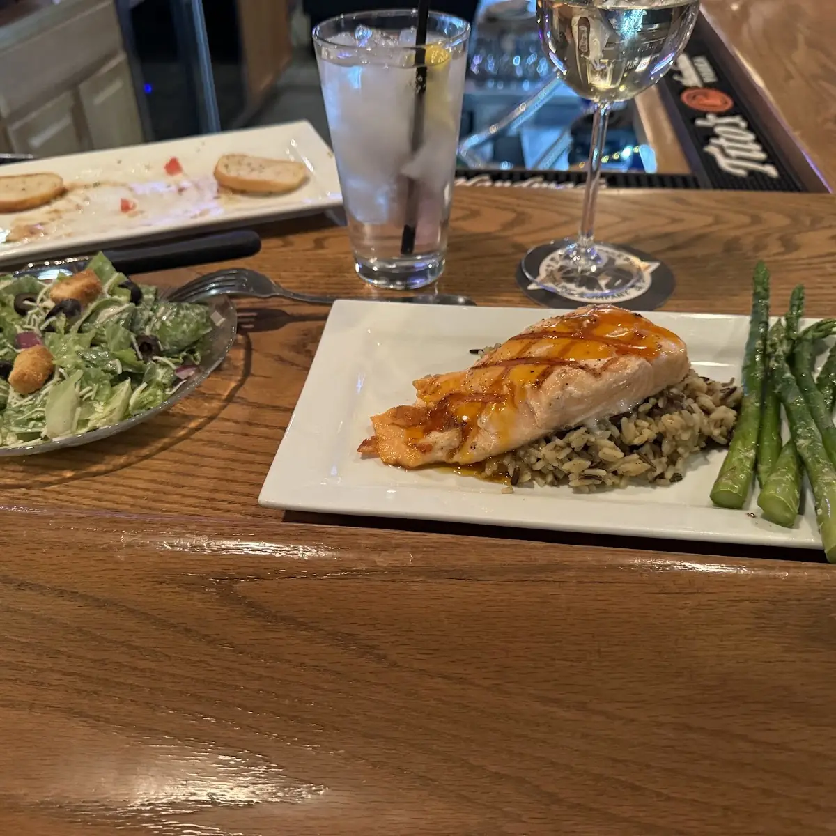 Grilled Salmon Fillet with Wild Rice and Asparagus