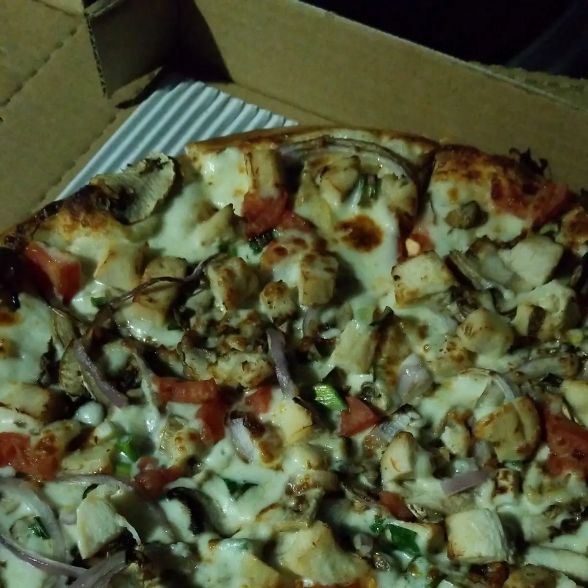 Garlic Chicken Pizza