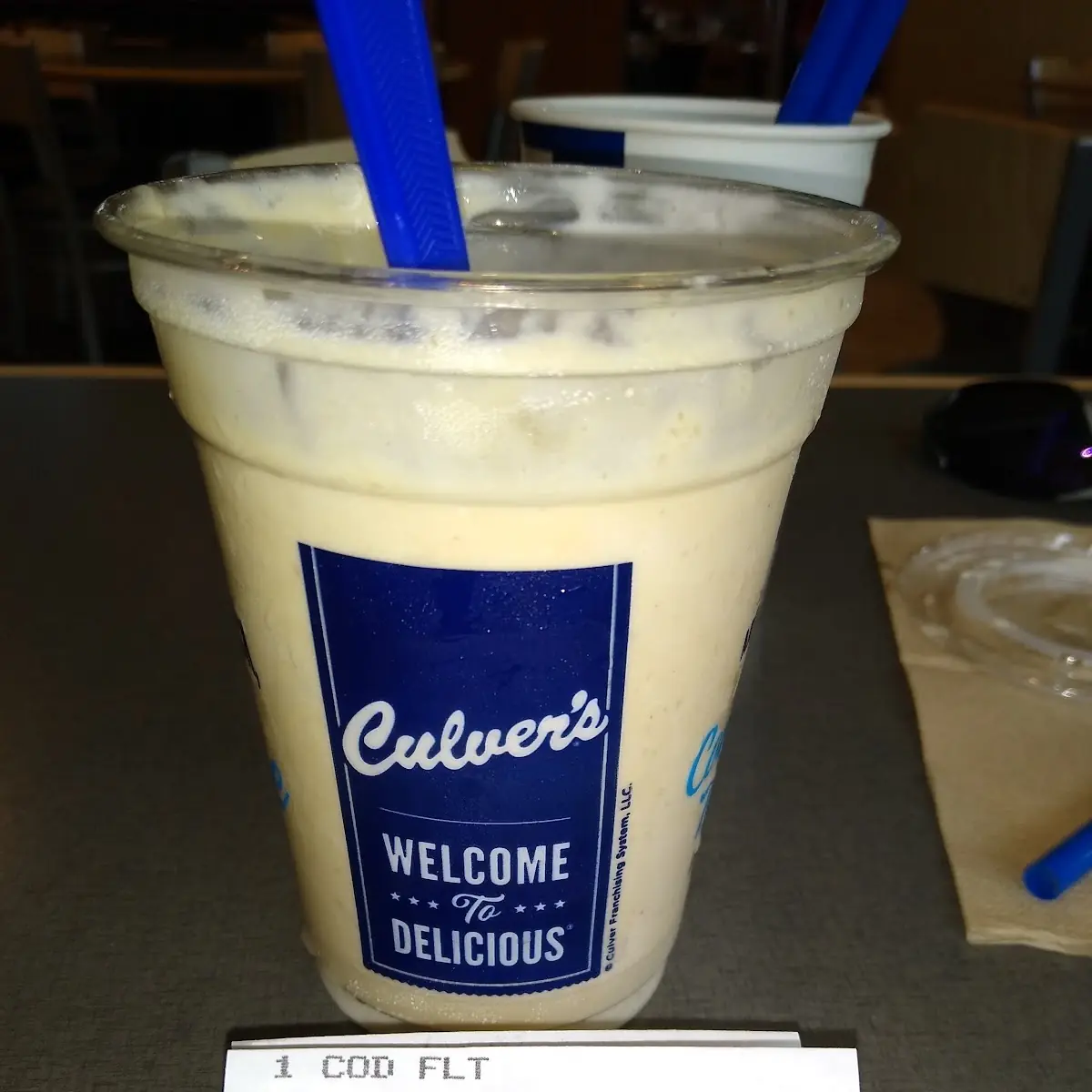 Vanilla Shake w Salted Caramel Cake Bites & Chocolate Bites