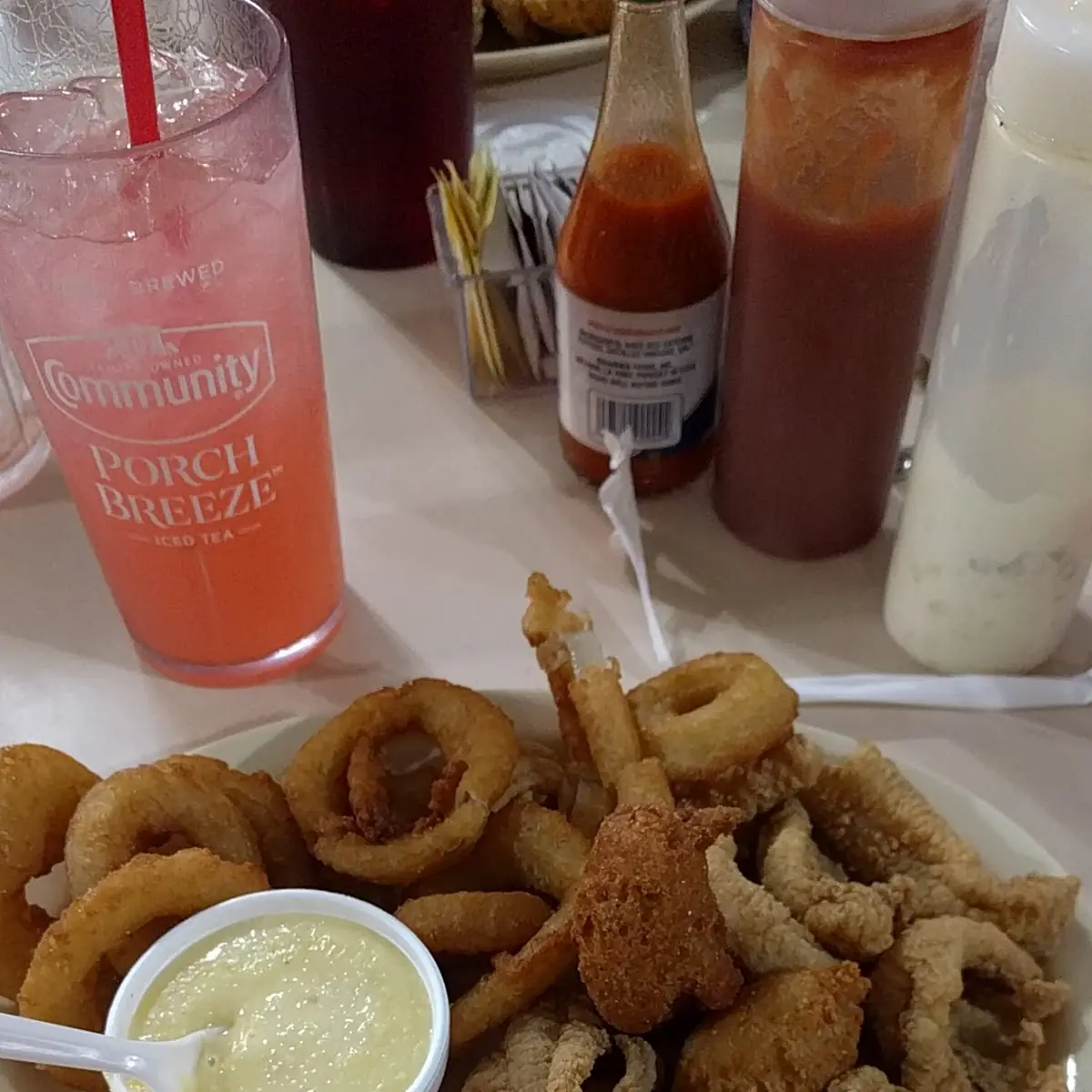 Catfish Fillet & Onion Rings & Grits