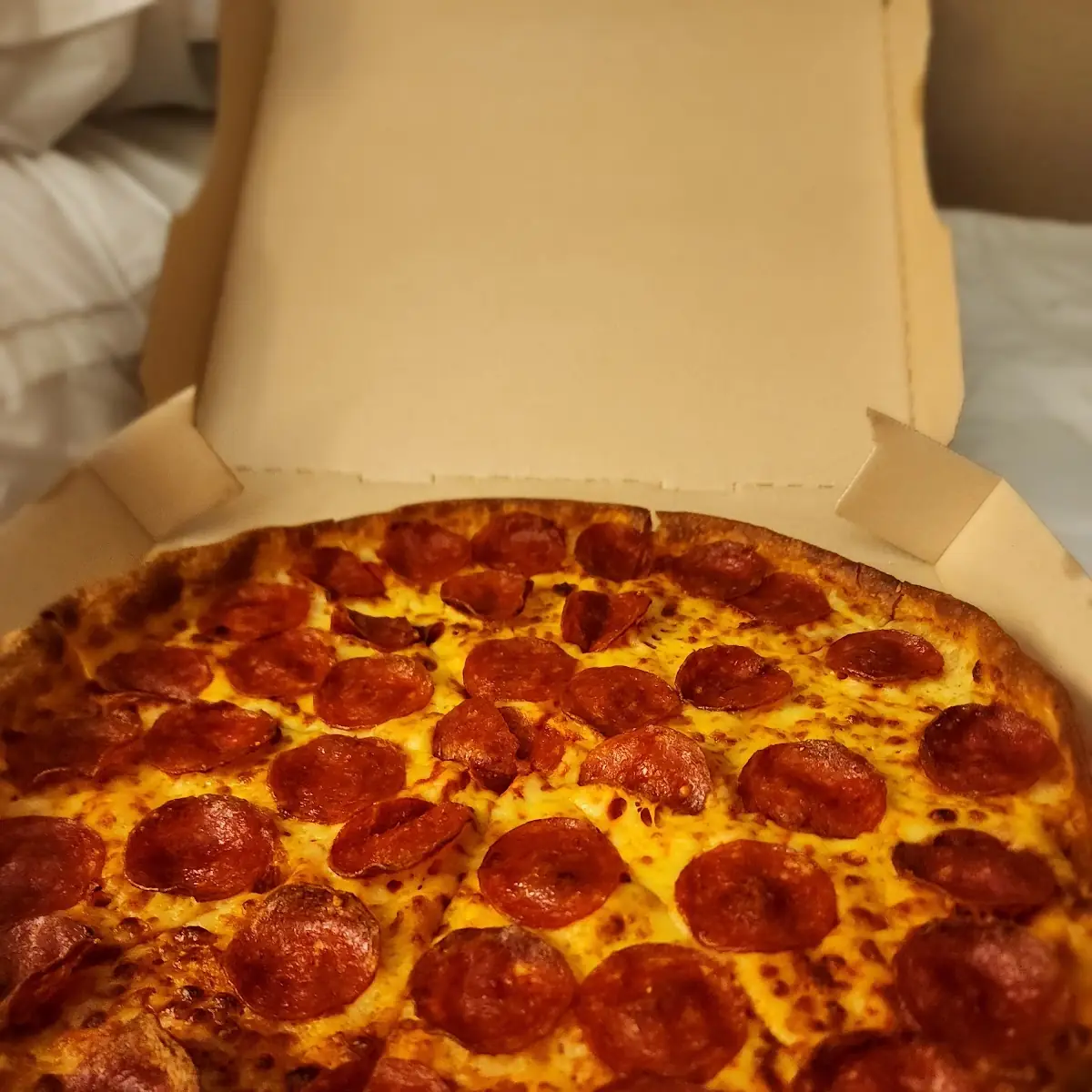 Thin Pepperoni Pizza