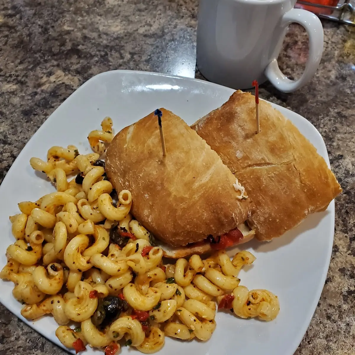 Balsamic Chicken Sandwich with Pasta Salad