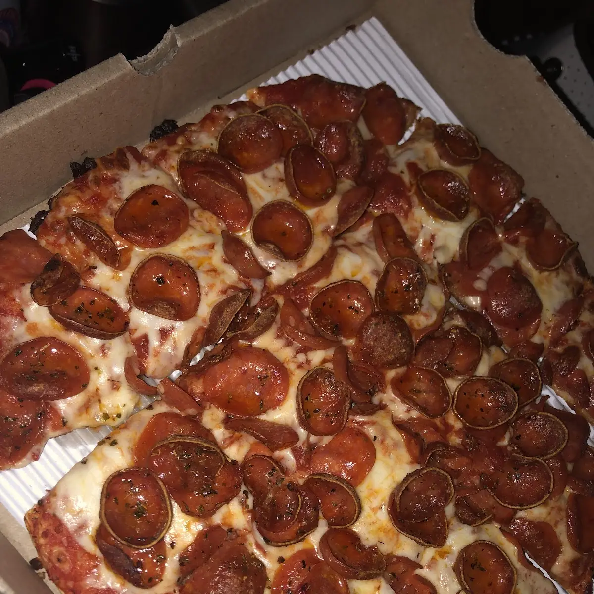Kids pizza cheese