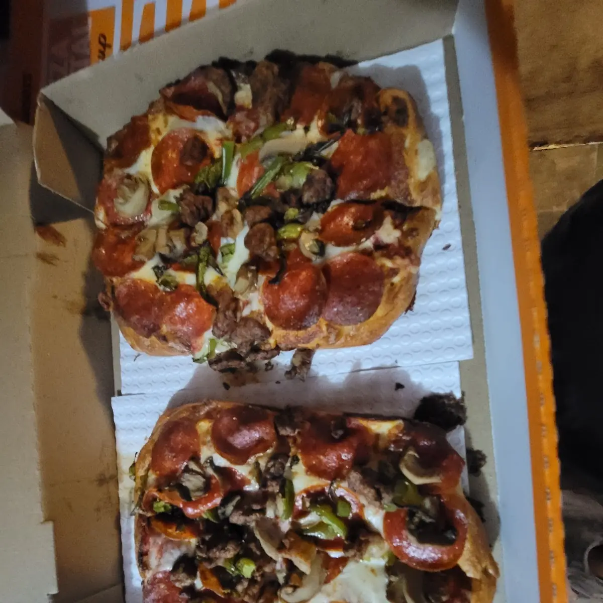 Deluxe Pizza