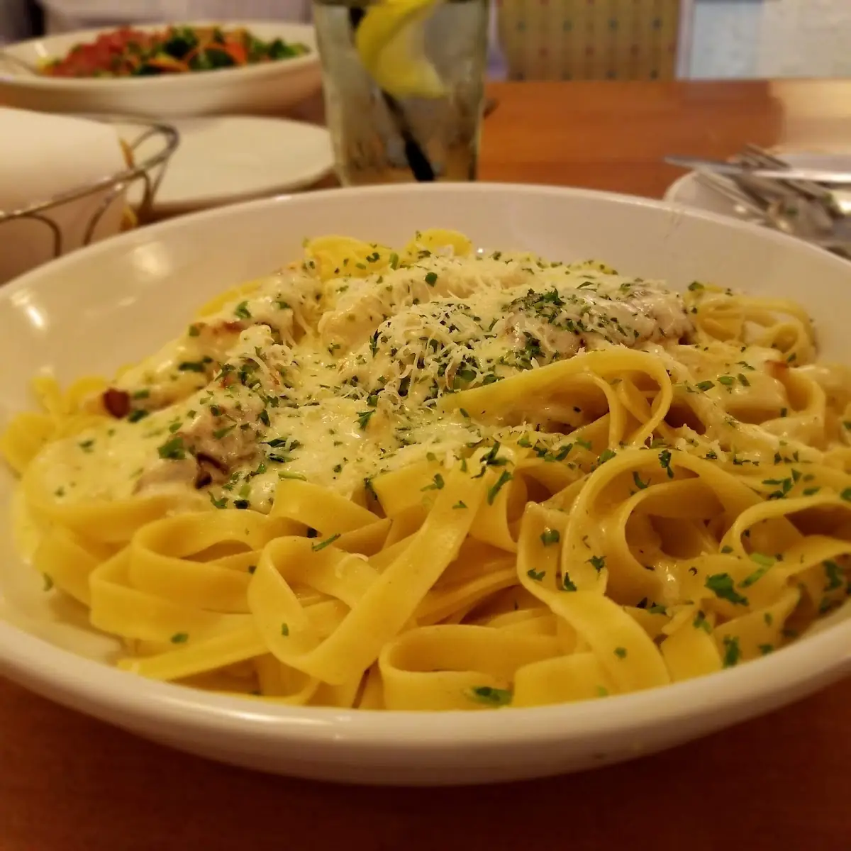 Fettuccine Alfredo