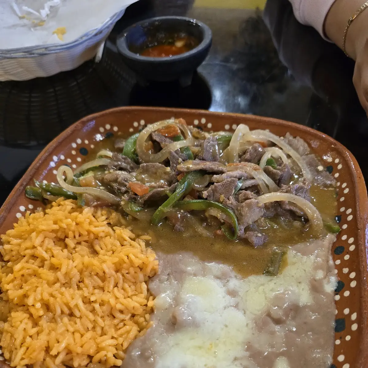 Bistec Encebollado