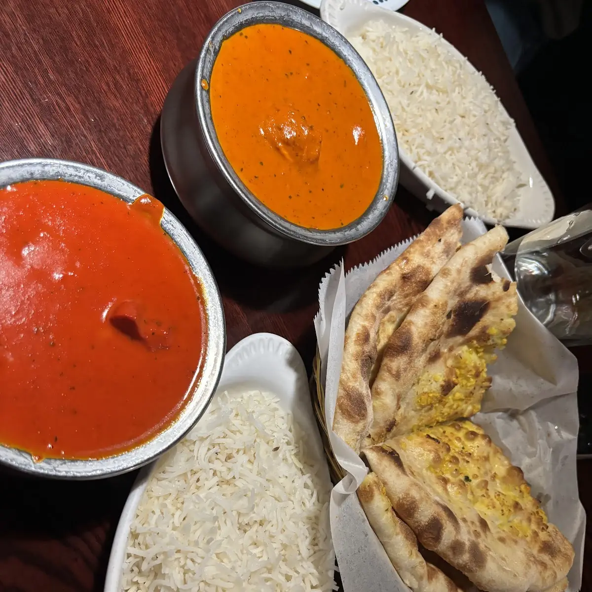 Chicken Makhani Garlic Naan