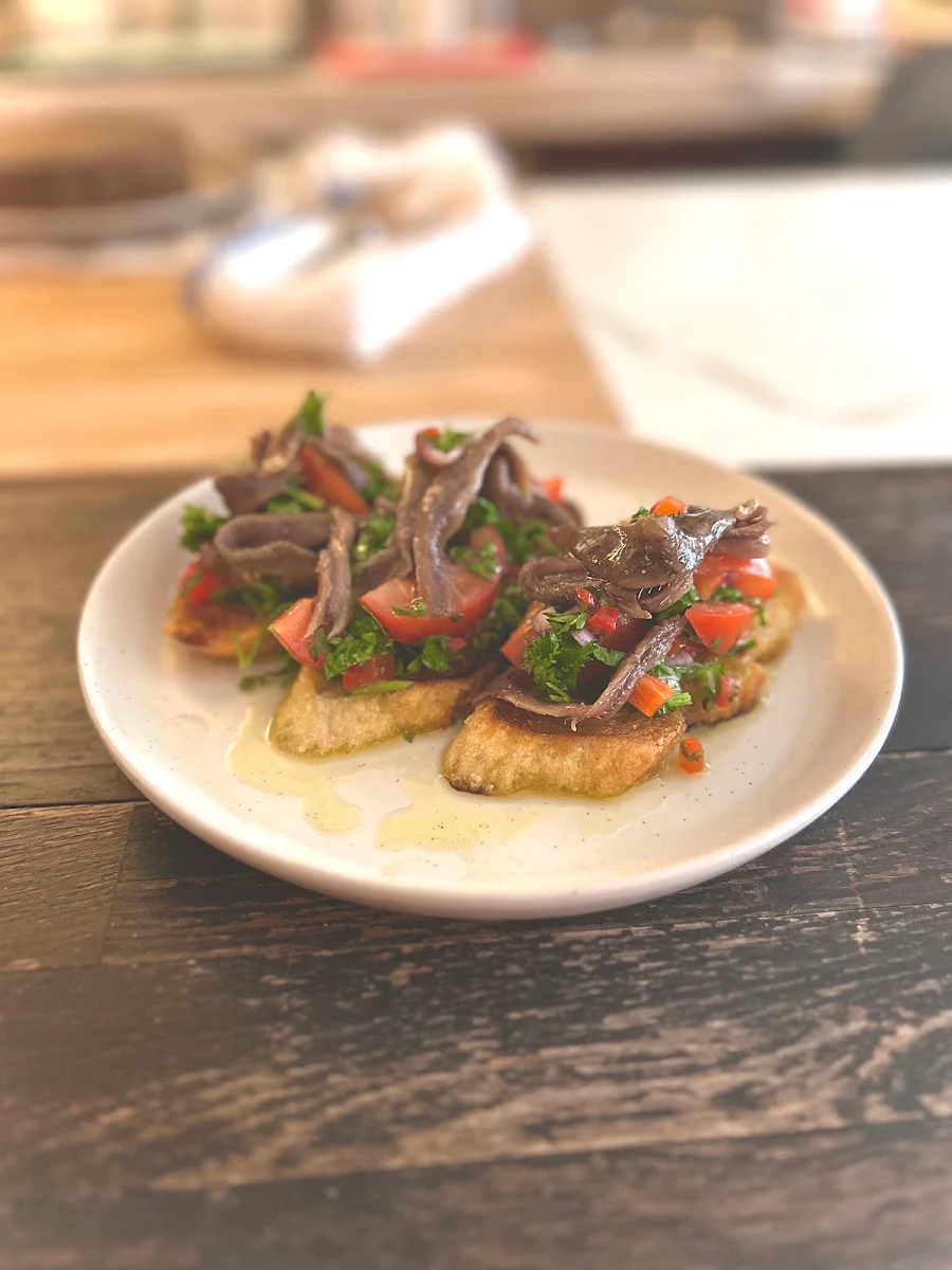 Highlights, Island Oysters Restaurant & Bar