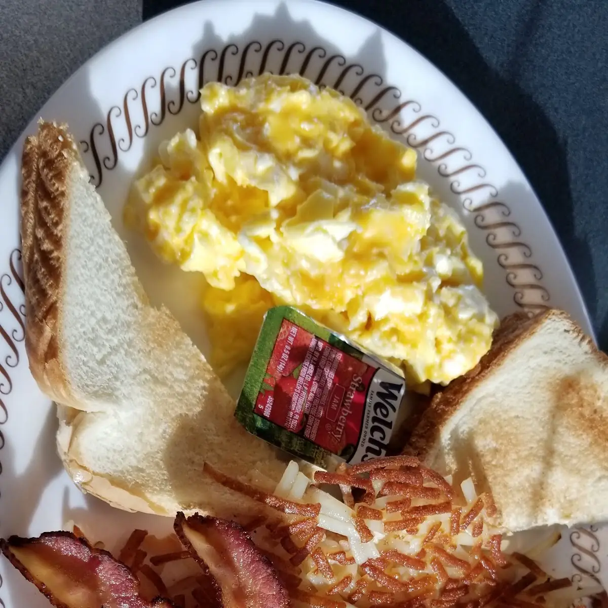 Classic Bacon Eggs N Hashbrowns