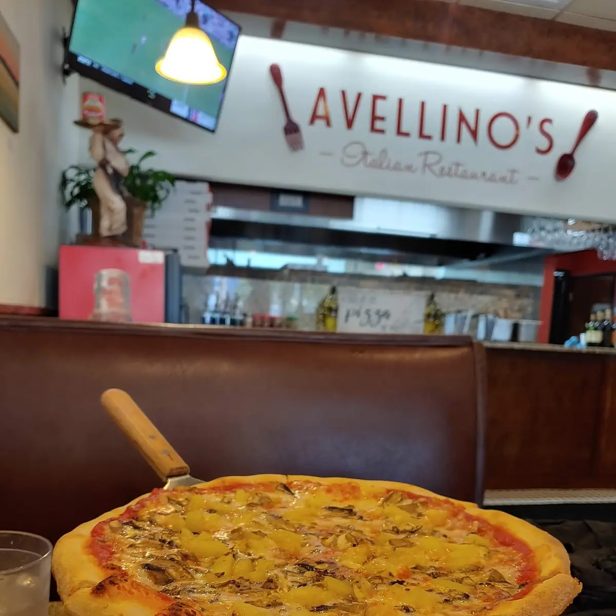 Pineapple and Mushroom Pizza