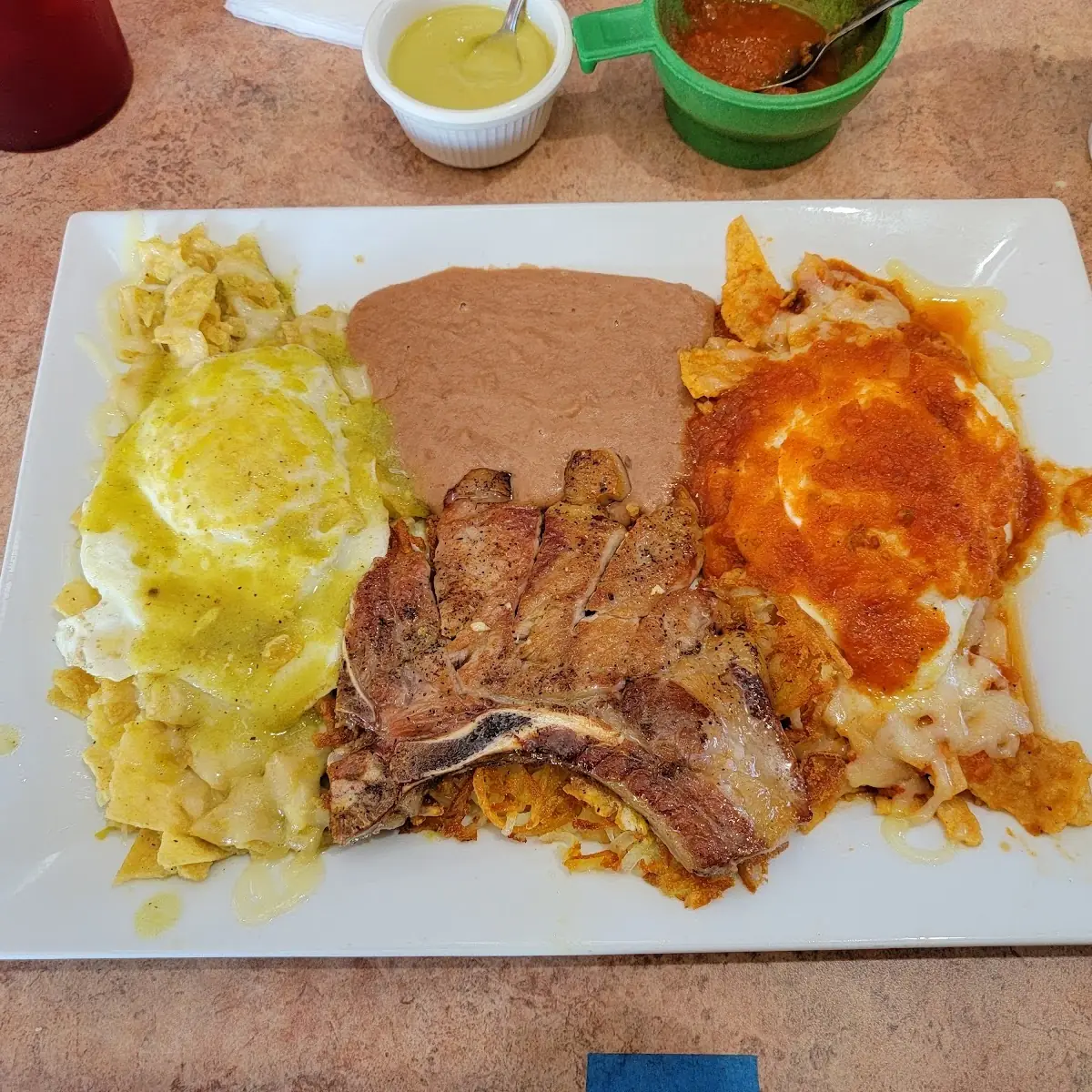 Chilaquiles Divorciados