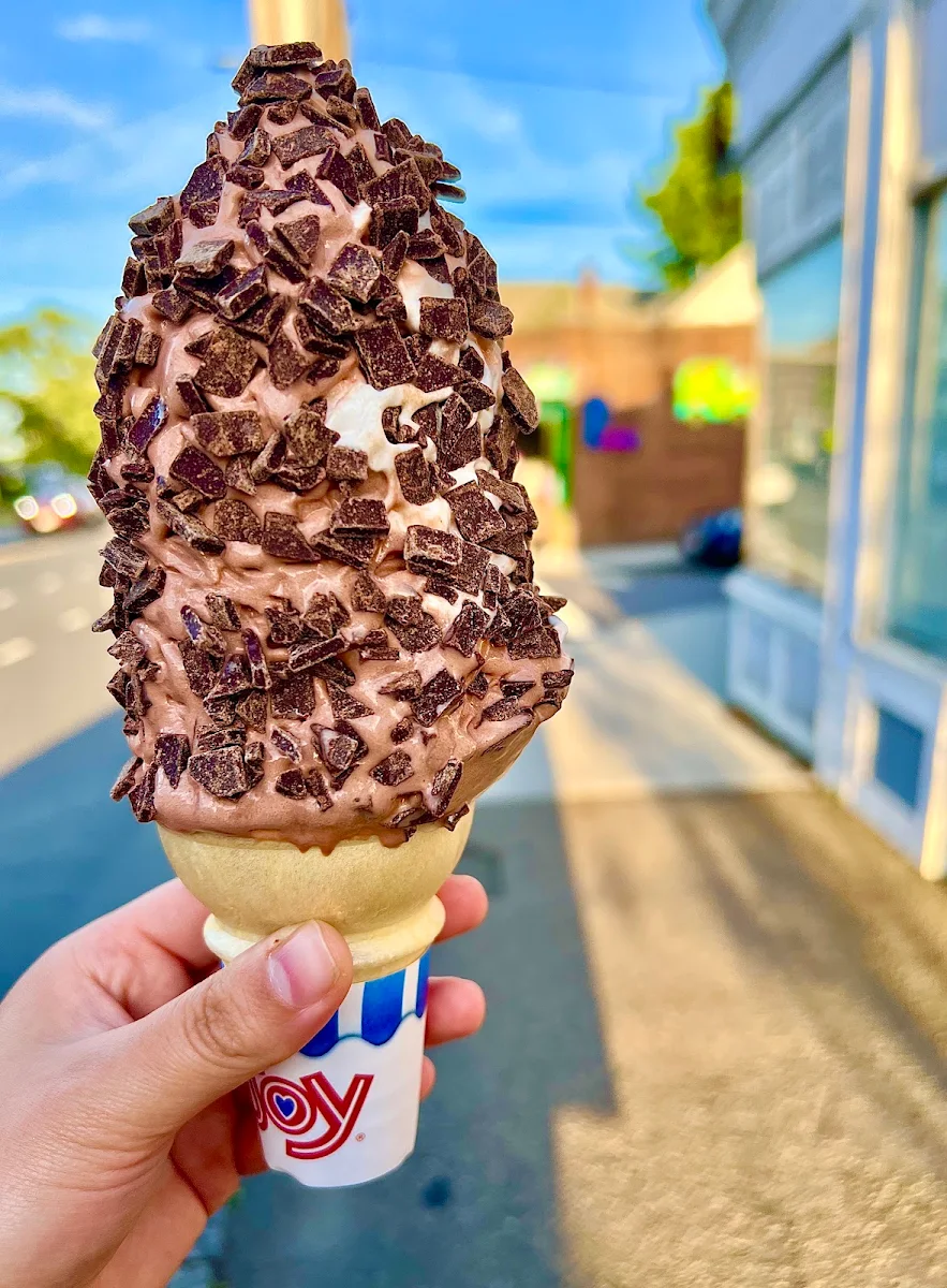 Soft Serve Chocolate and Vanilla with Chocolate Chunks